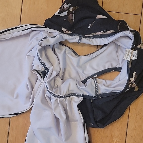 🍍5 for $20• COCOSHIP • Black & White Striped Backless High Waisted Bathing Suit - Picture 6 of 7